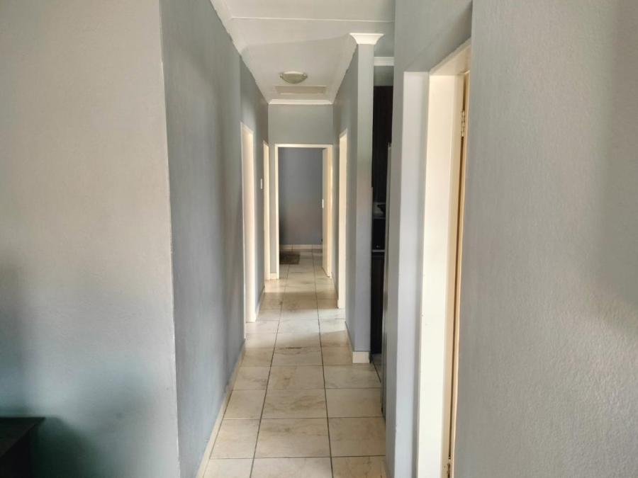 3 Bedroom Property for Sale in Waterval East North West